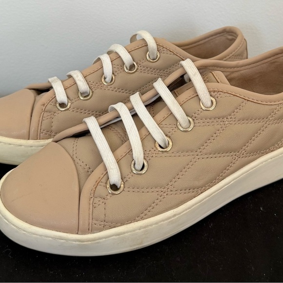 DKNY | Brayden Court Sneakers | Size 5 | Quilted Leather | Neutral Beige - Picture 2 of 4